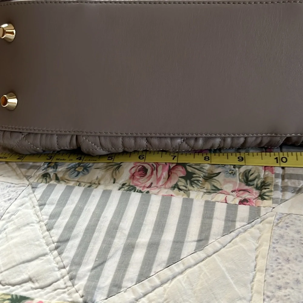 DIOR PURSE NEW CONDITION GORGEOUS!!! - Picture 6 of 12